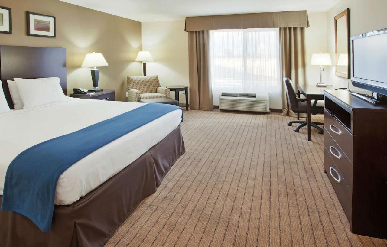 Hotel Express & - Yosemite Natl Pk Area By Ihg Merced