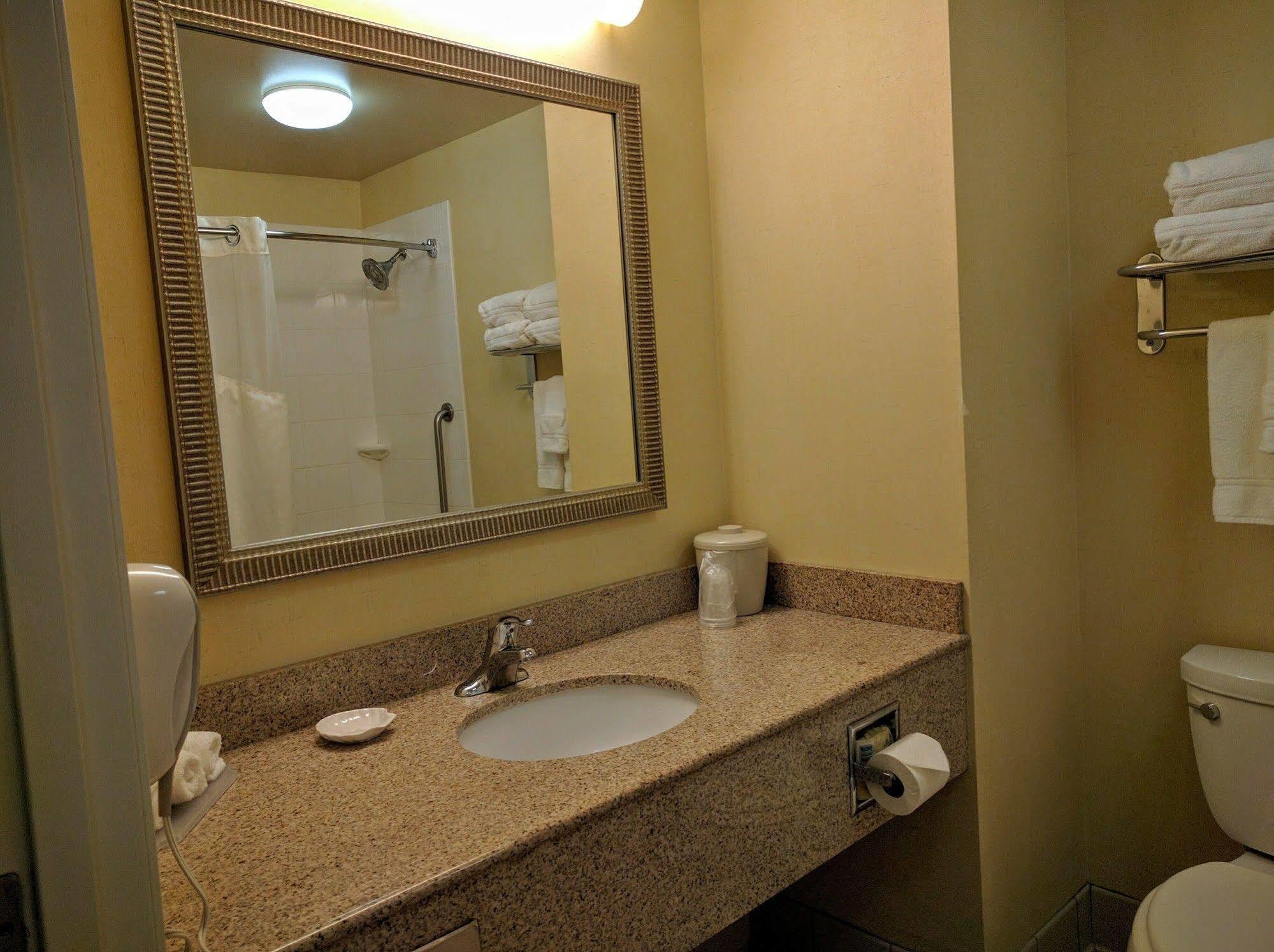 Express & - Yosemite Natl Pk Area By Ihg Merced